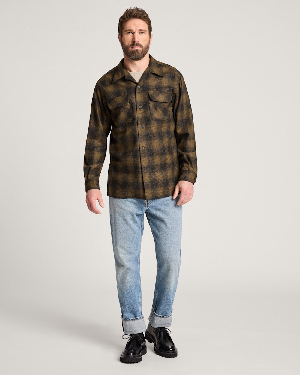 Pendleton Shop Men's Plaid Wool Board Shirt: Stylish Comfort