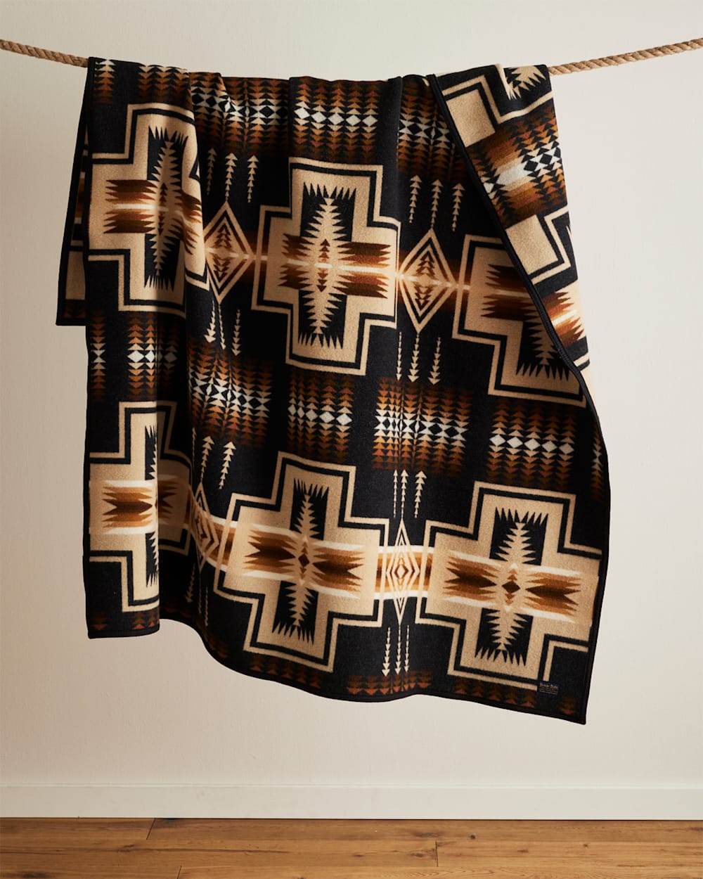 Pendleton Harding Jacquard Blanket Retring Colors