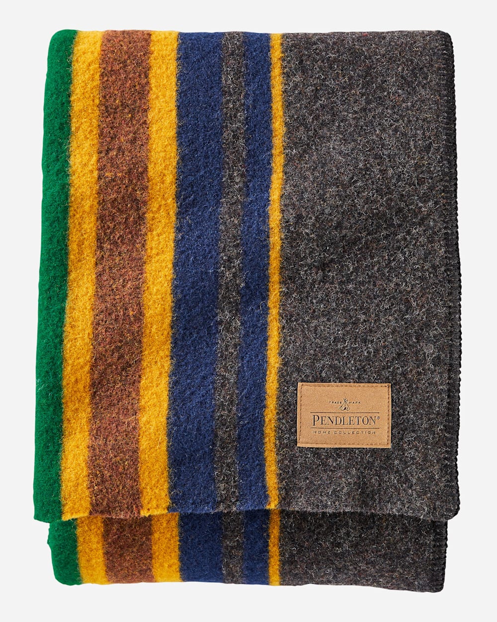 Pendleton Shop Cozy Camp Throws: Luxurious Comfort