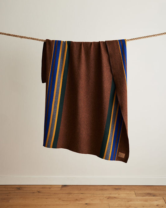 Pendleton Shop Cozy Camp Throws: Luxurious Comfort
