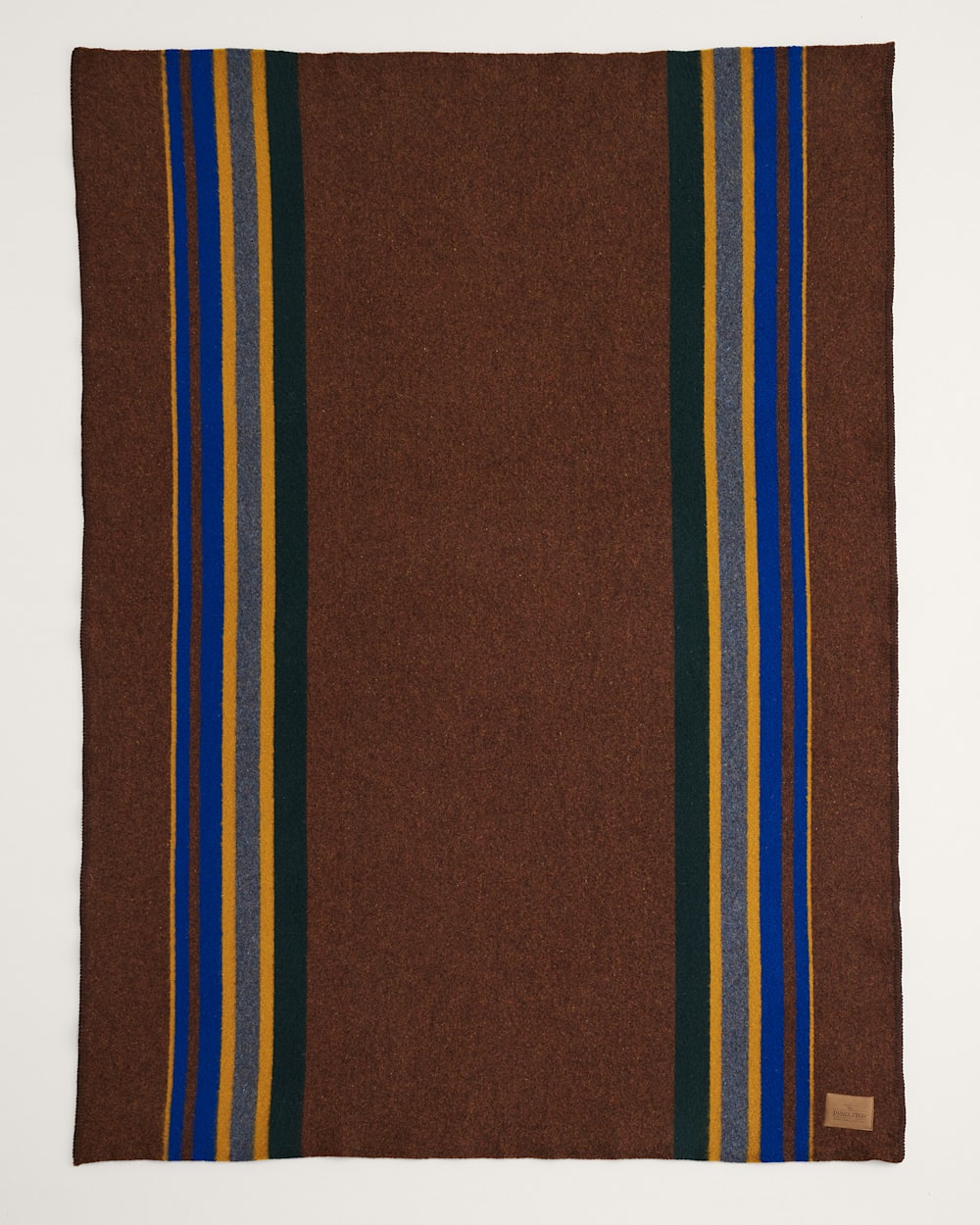 Pendleton Shop Cozy Camp Throws: Luxurious Comfort