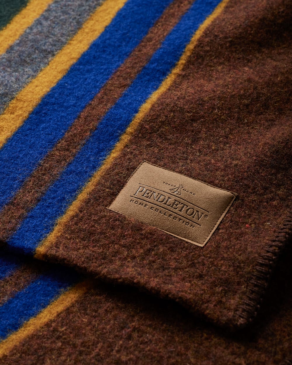 Pendleton Shop Cozy Camp Throws: Luxurious Comfort