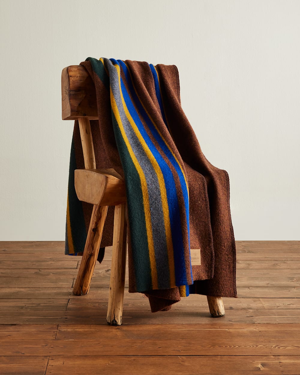 Pendleton Shop Cozy Camp Throws: Luxurious Comfort
