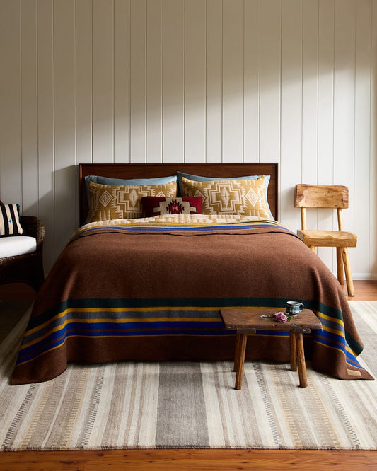 Pendleton Shop Cozy Camp Blankets: Luxurious Comfort Outdoors