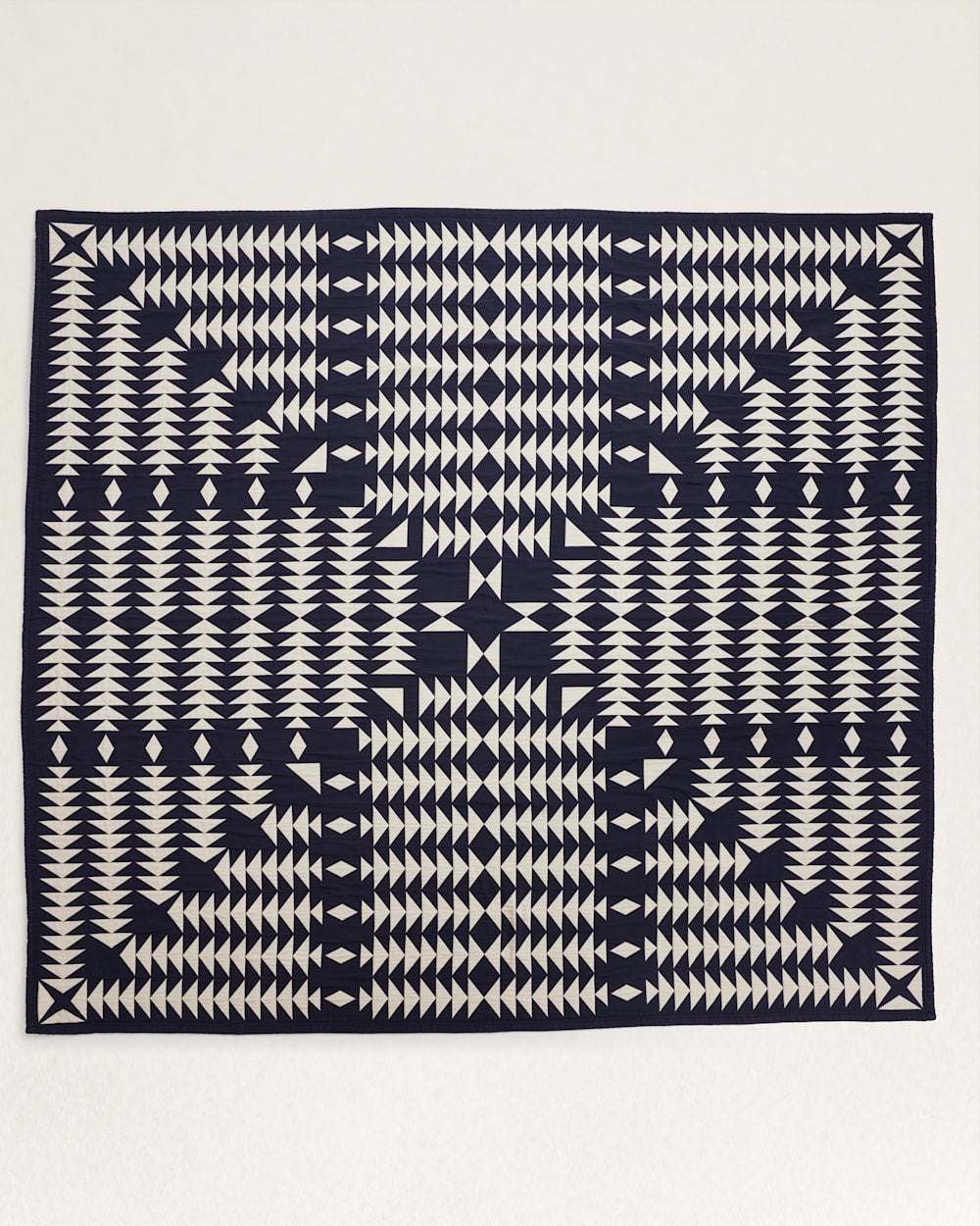 Pendleton Midnight Nova Cotton Matelasse Coverlet Bedding