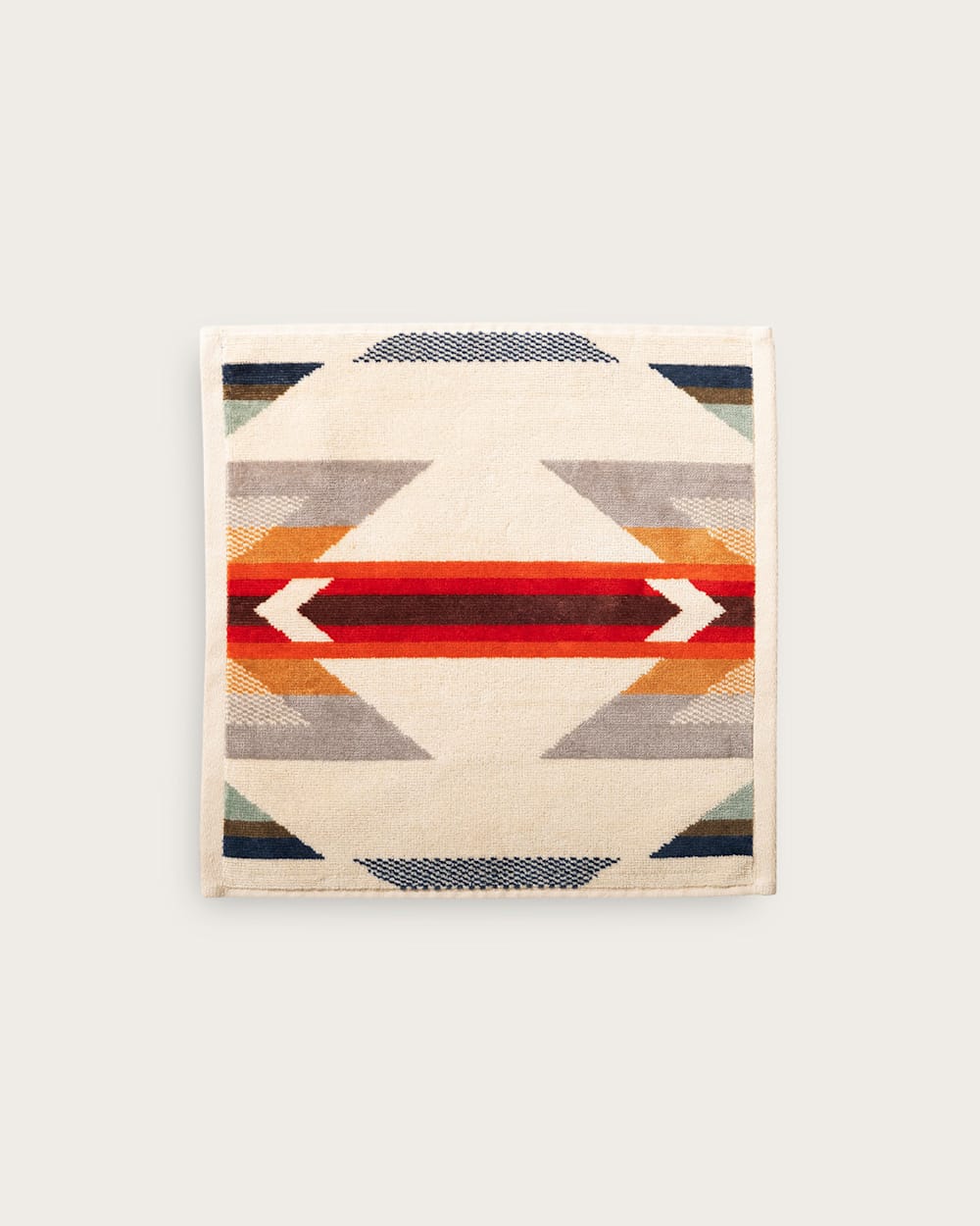 Pendleton Shop Luxurious Trail Towels: Comfort & Style