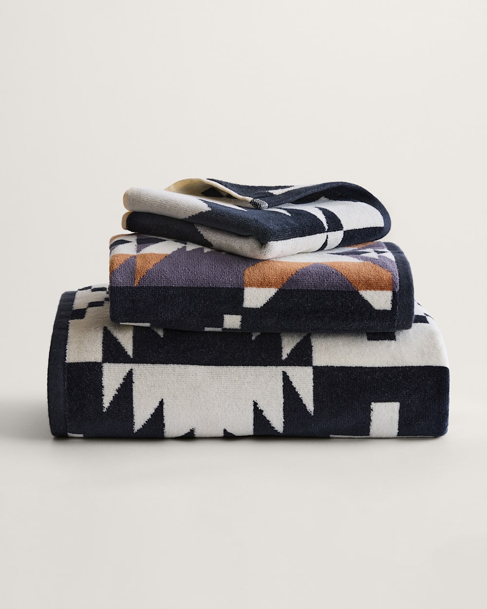 Pendleton Shop Spider Rock Towels: Luxurious Comfort