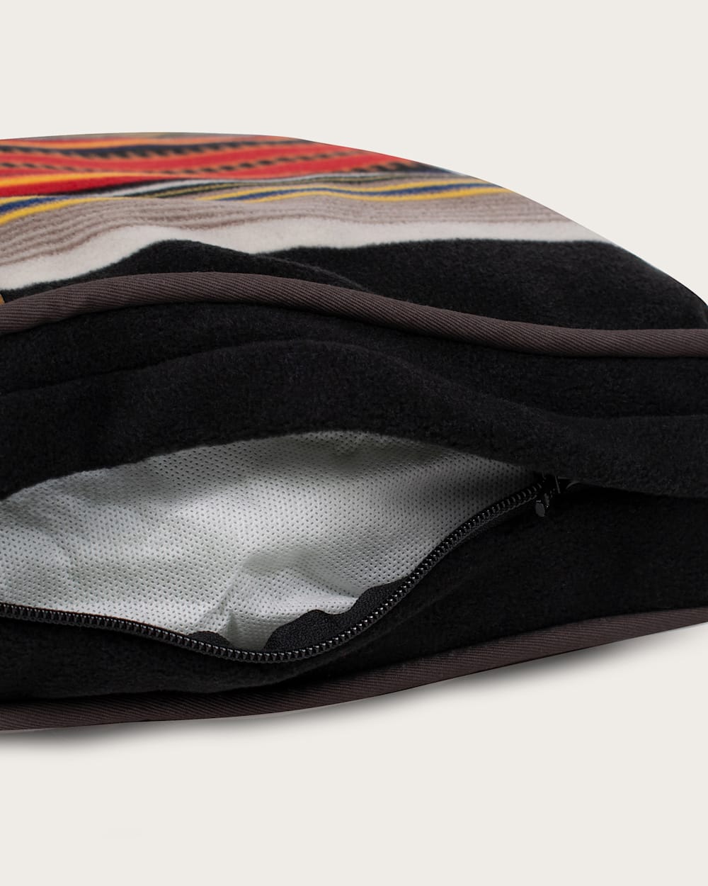 Pendleton Shop Acadia National Park Pet Bed Napper for Cozy Comfort