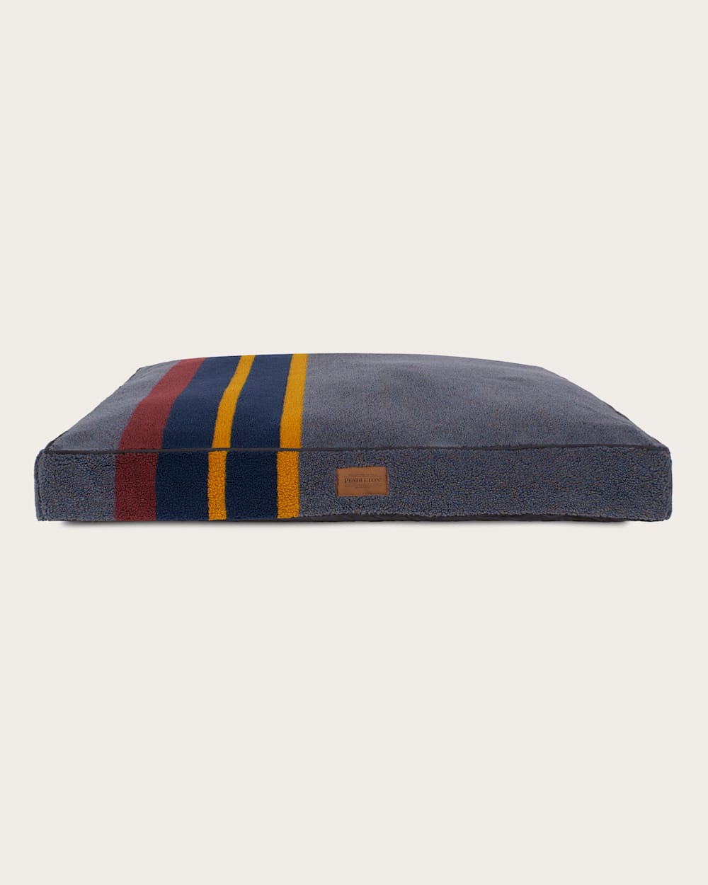 Pendleton Yakima Camp Pet Napper Bed for Camp Comfort