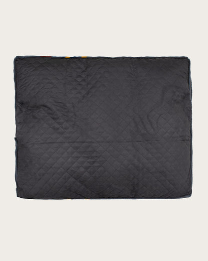 Pendleton Yakima Camp Pet Napper Bed for Camp Comfort