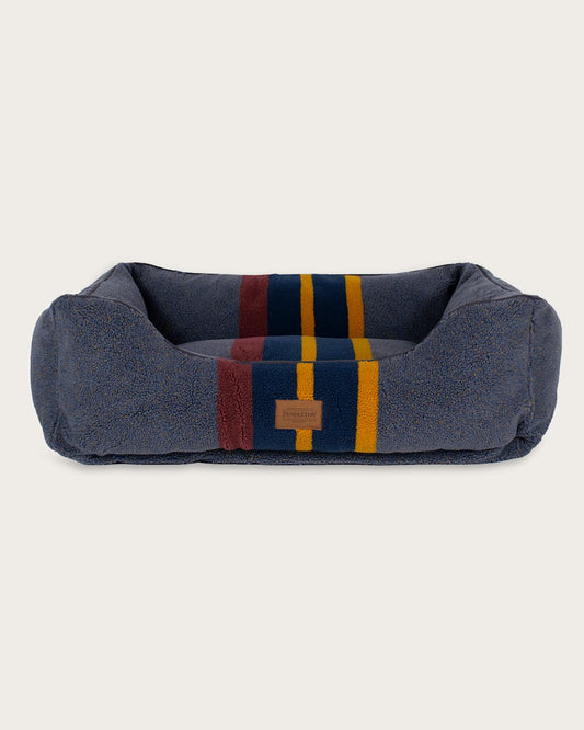 Pendleton Yakima Camp Pet Kuddler Bed for Cozy Comfort