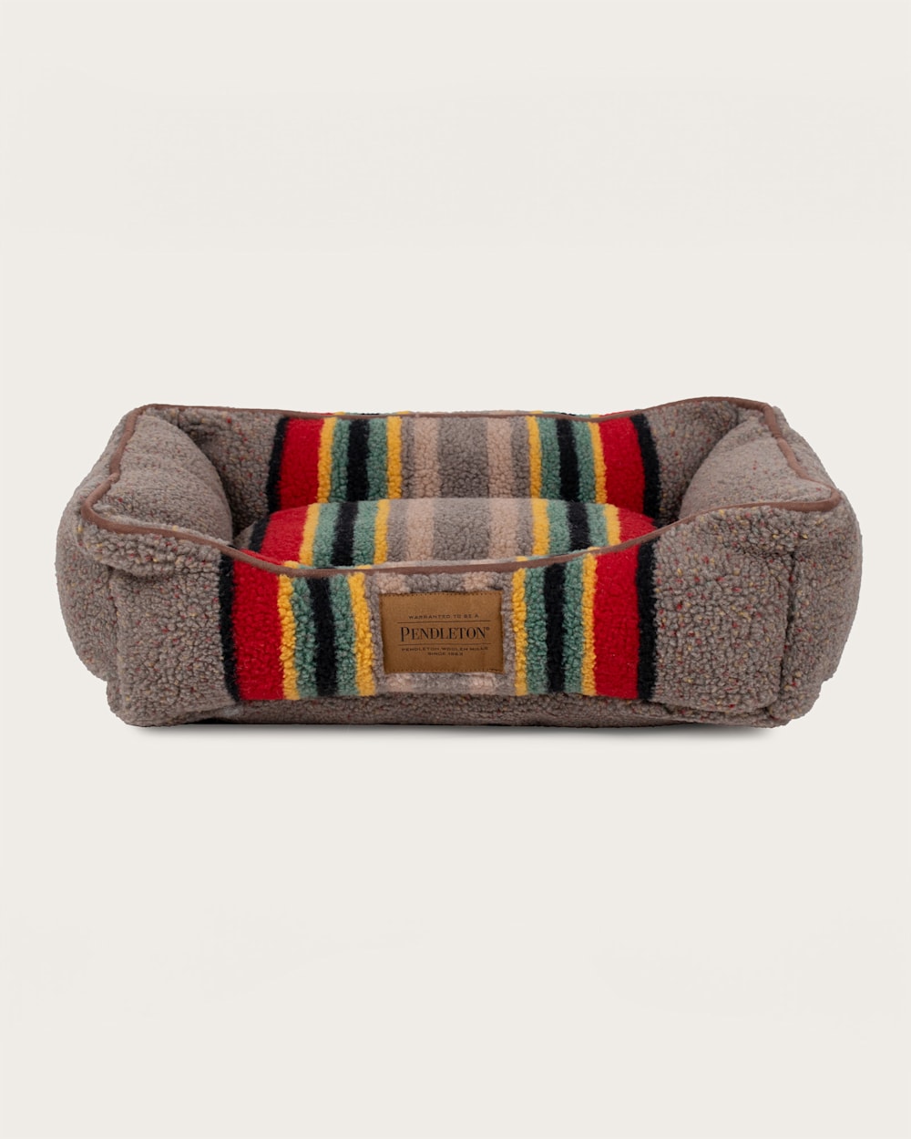 Pendleton Yakima Camp Pet Kuddler Bed for Cozy Comfort