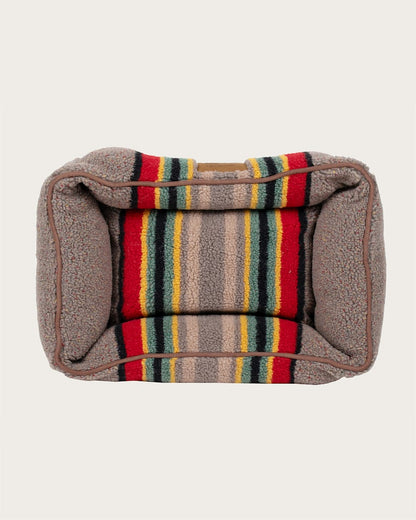 Pendleton Yakima Camp Pet Kuddler Bed for Cozy Comfort