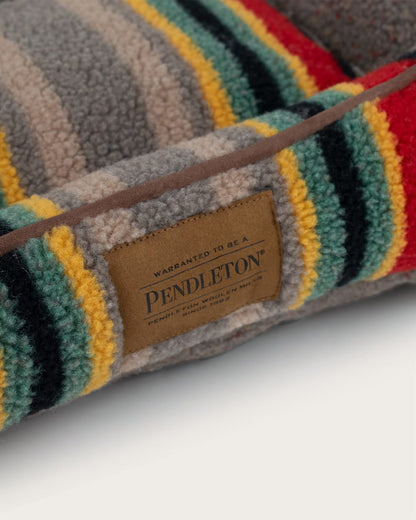 Pendleton Yakima Camp Pet Kuddler Bed for Cozy Comfort