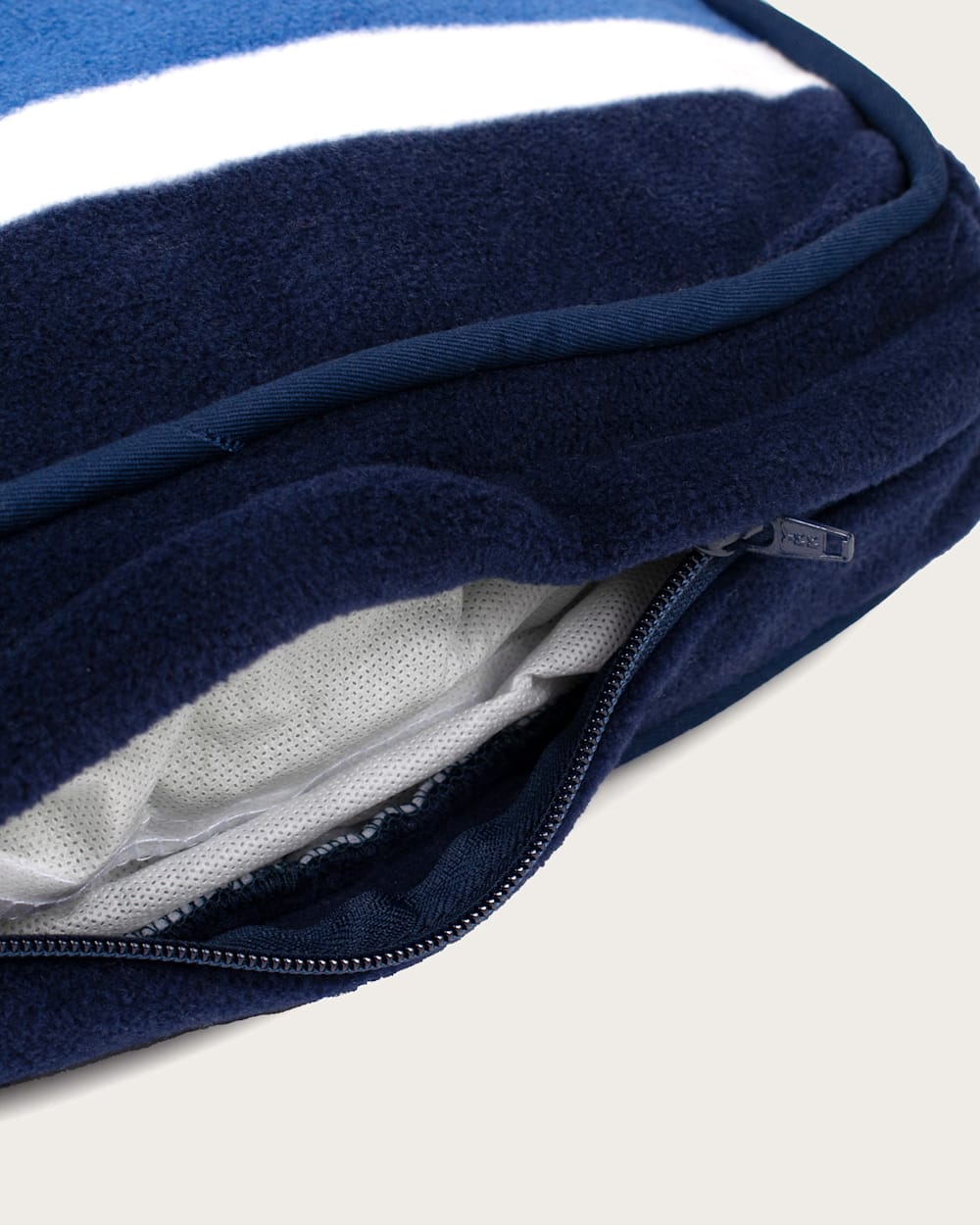 Pendleton Shop Crater Lake National Park Pet Bed Napper for Comfort