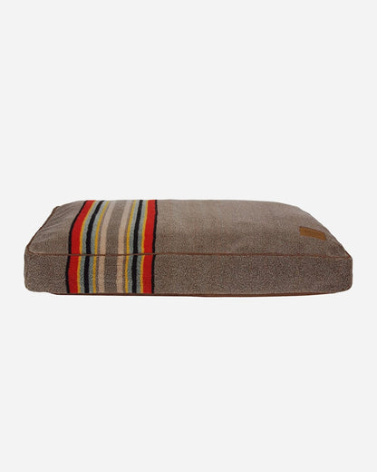 Pendleton Yakima Camp Pet Napper Bed for Camp Comfort