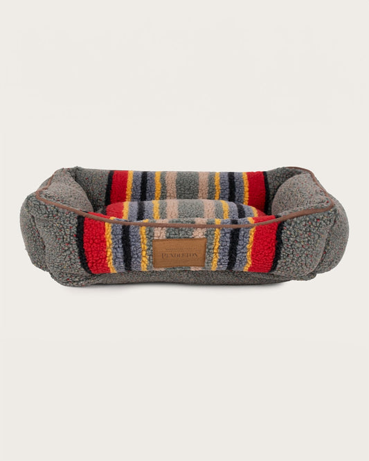 Pendleton Yakima Camp Pet Kuddler Bed for Cozy Comfort