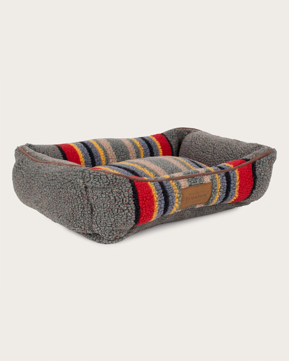 Pendleton Yakima Camp Pet Kuddler Bed for Cozy Comfort