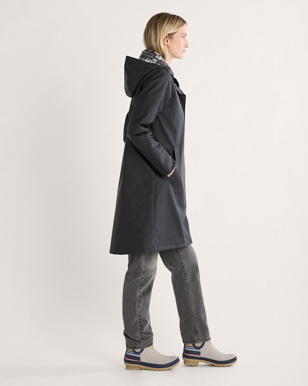 Pendleton Shop Women's Stylish Rain Slicker: Stylish Comfort