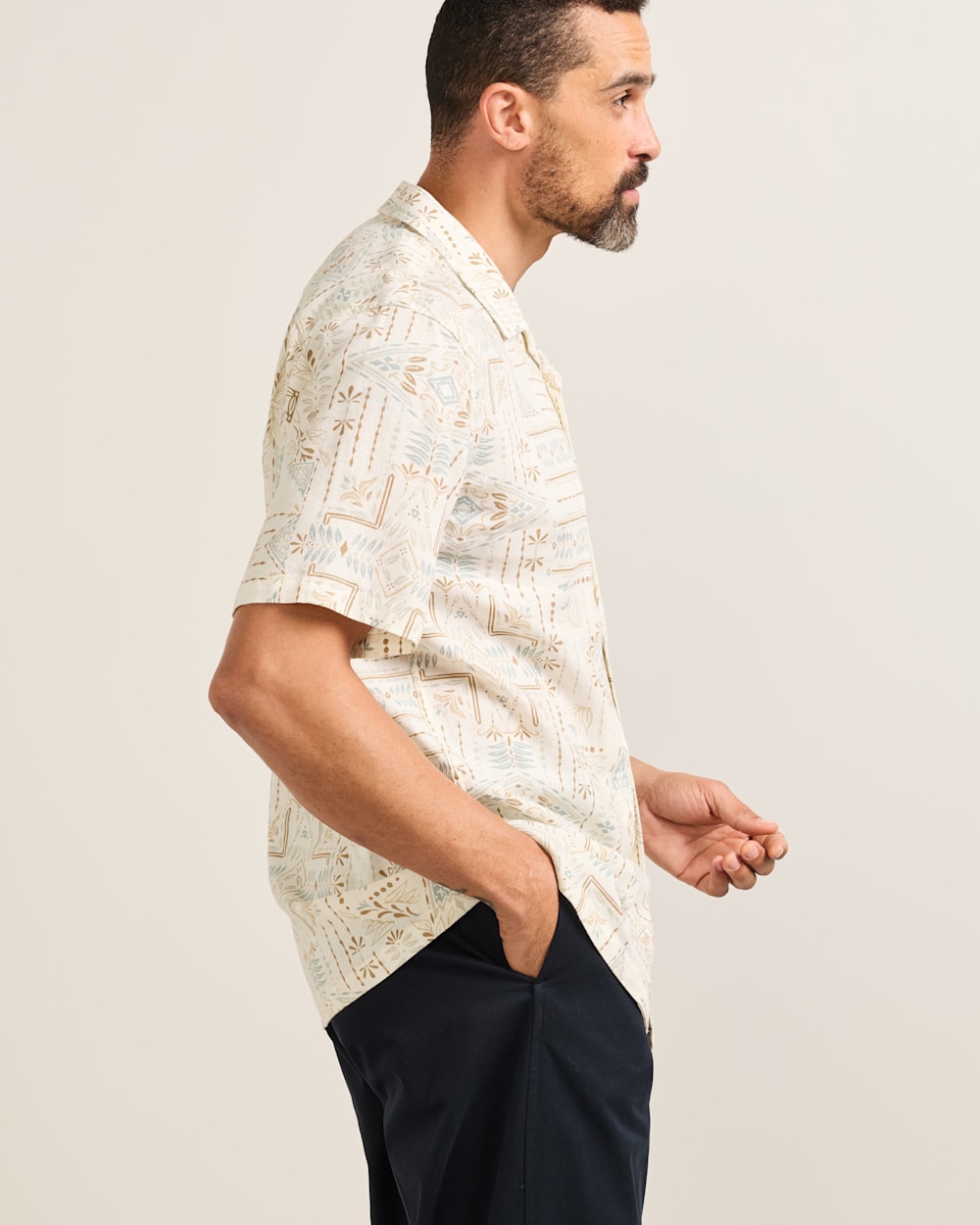 Pendleton Men's Short-Sleeve Aloha Linen Camp Shirt