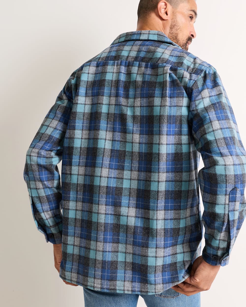 Pendleton Shop Men's Plaid Wool Board Shirt: Stylish Comfort