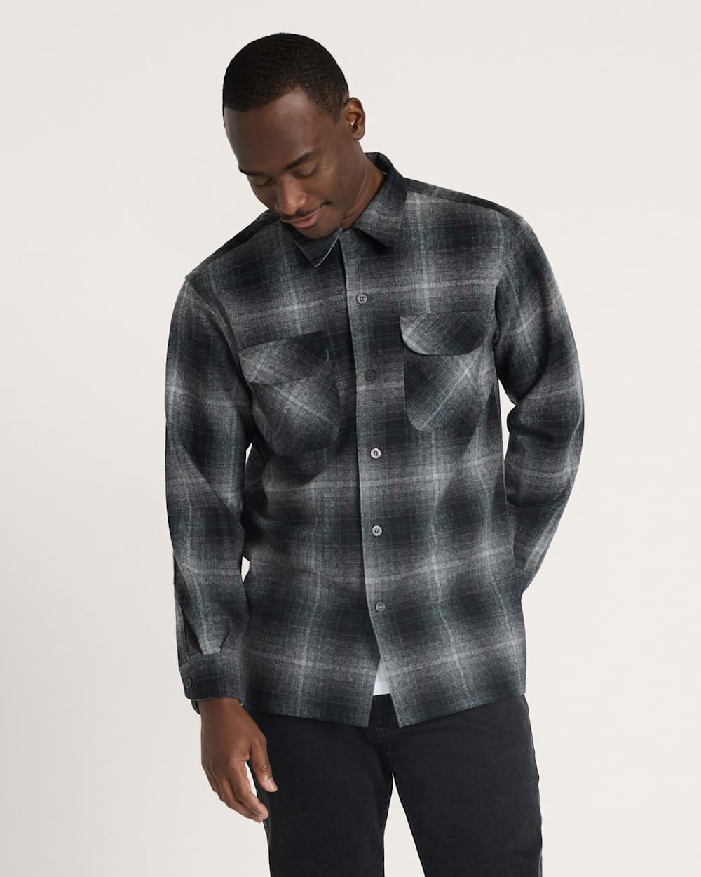 Pendleton Shop Men's Plaid Board Shirt: Stylish Comfort