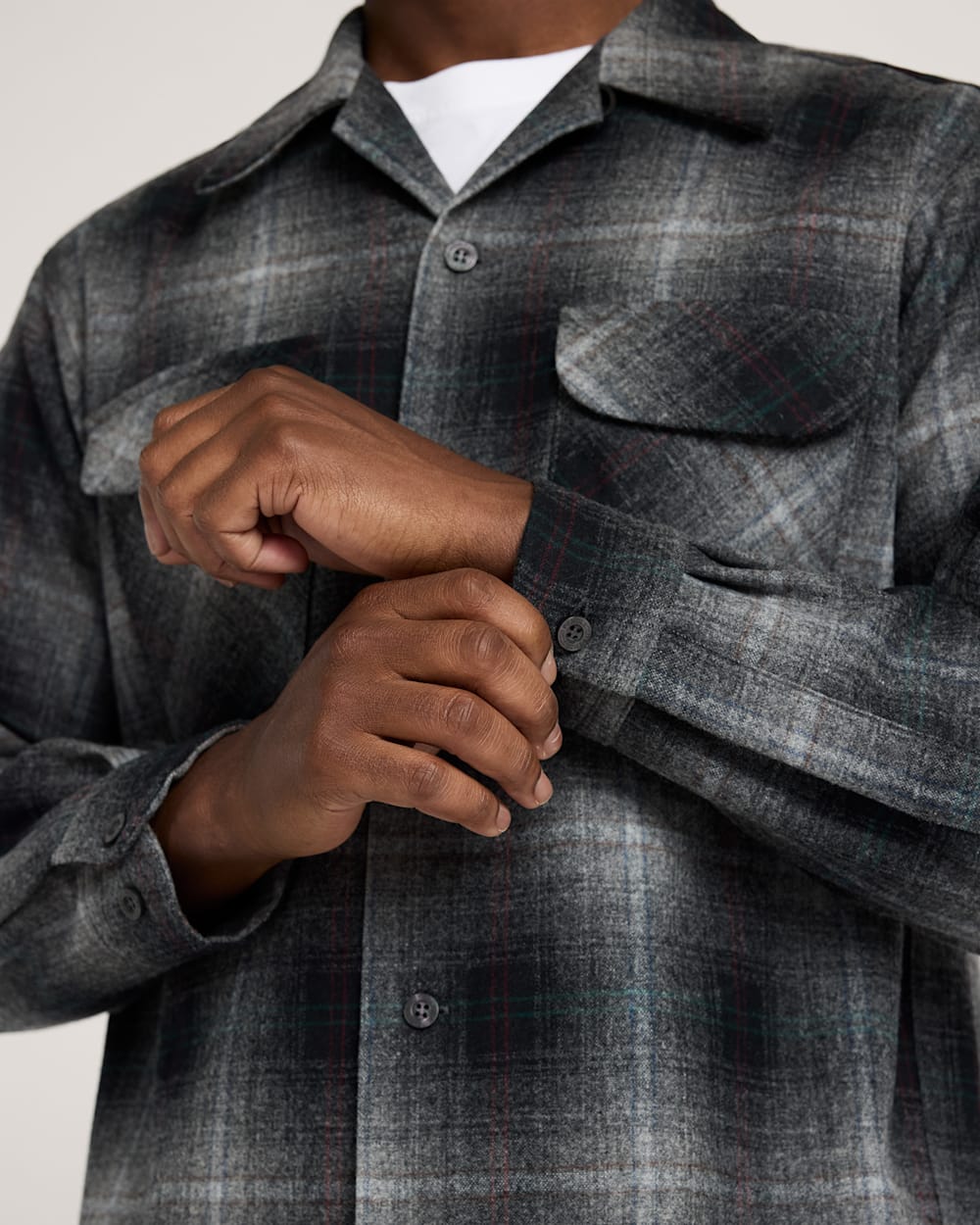Pendleton Shop Men's Plaid Board Shirt: Stylish Comfort