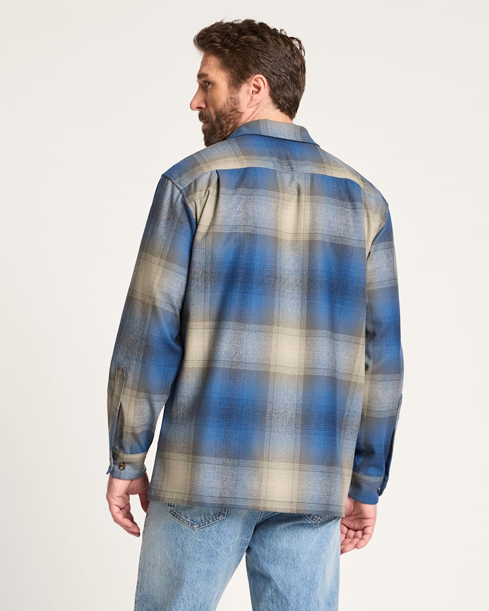 Pendleton Shop Men's Plaid Wool Board Shirt: Stylish Comfort