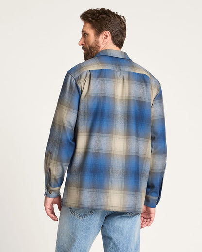 Pendleton Shop Men's Plaid Wool Board Shirt: Stylish Comfort