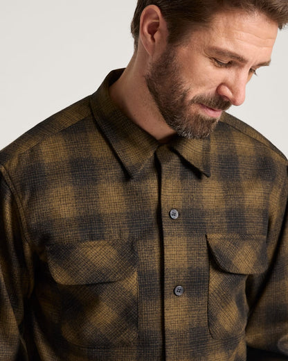 Pendleton Shop Men's Plaid Wool Board Shirt: Stylish Comfort