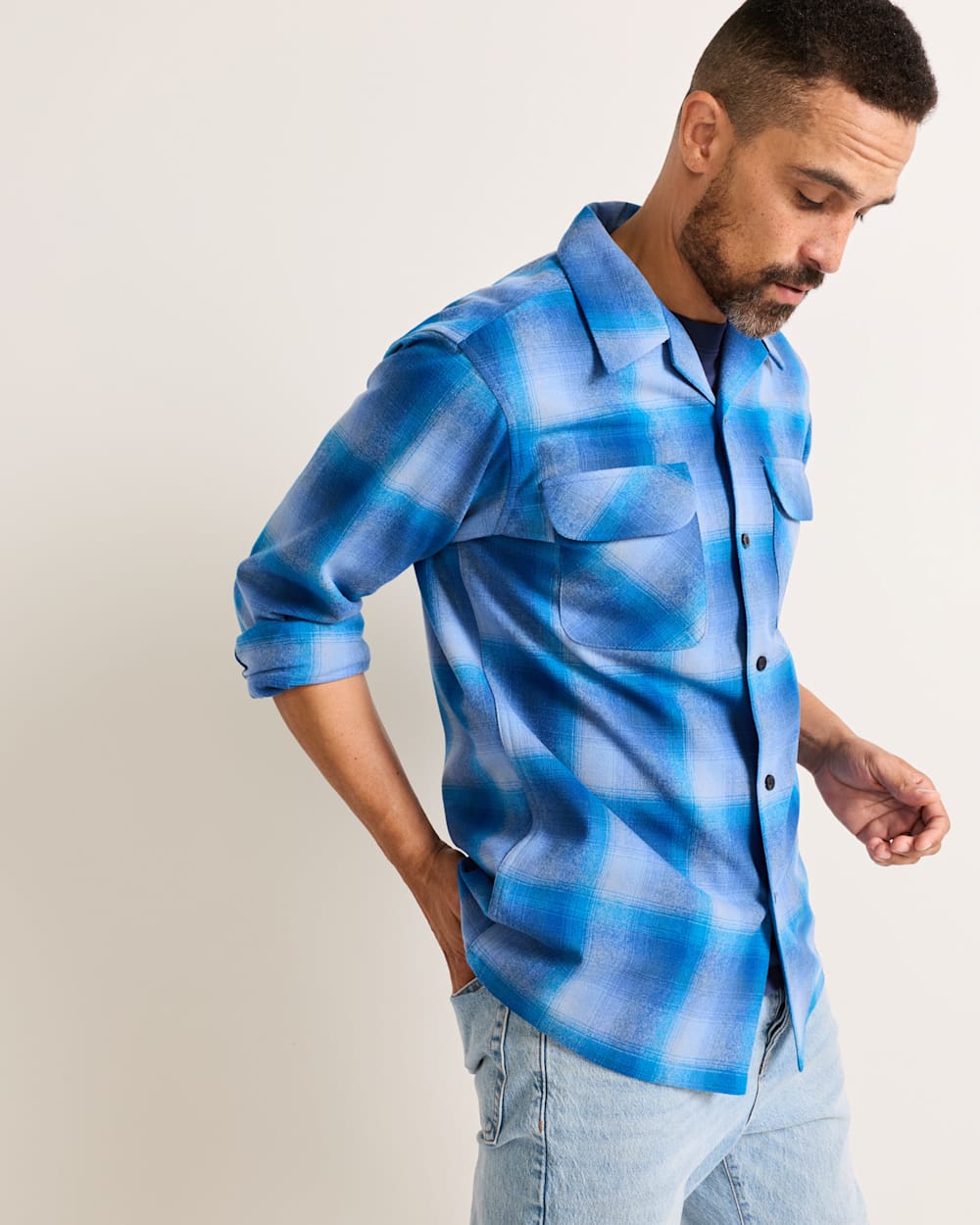 Pendleton Shop Men's Plaid Wool Board Shirt: Stylish Comfort