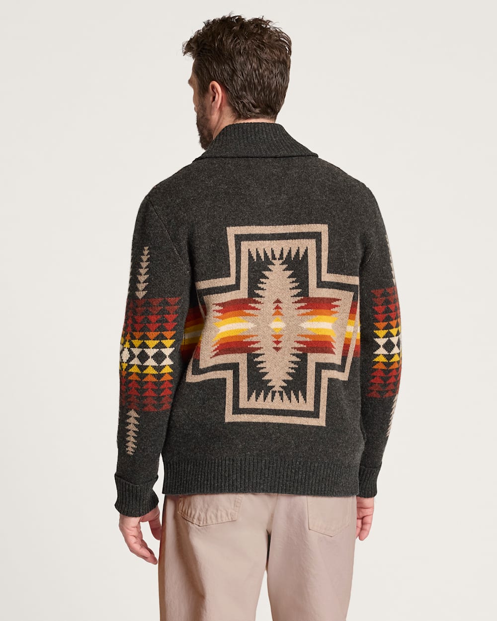 Pendleton Stay Stylish and Cozy in Men's Harding Zip Lambswool Cardigan