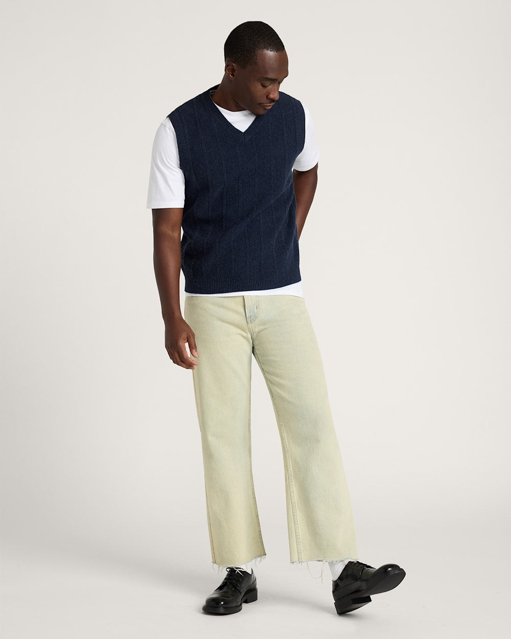 Pendleton Shop Men's Mixed Stitch Merino Vest in Sweaters