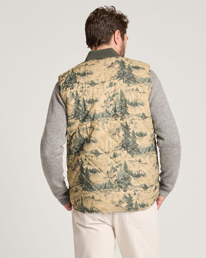 Pendleton Shop Men's Wildwood Reversible Vest in Jackets & Coats