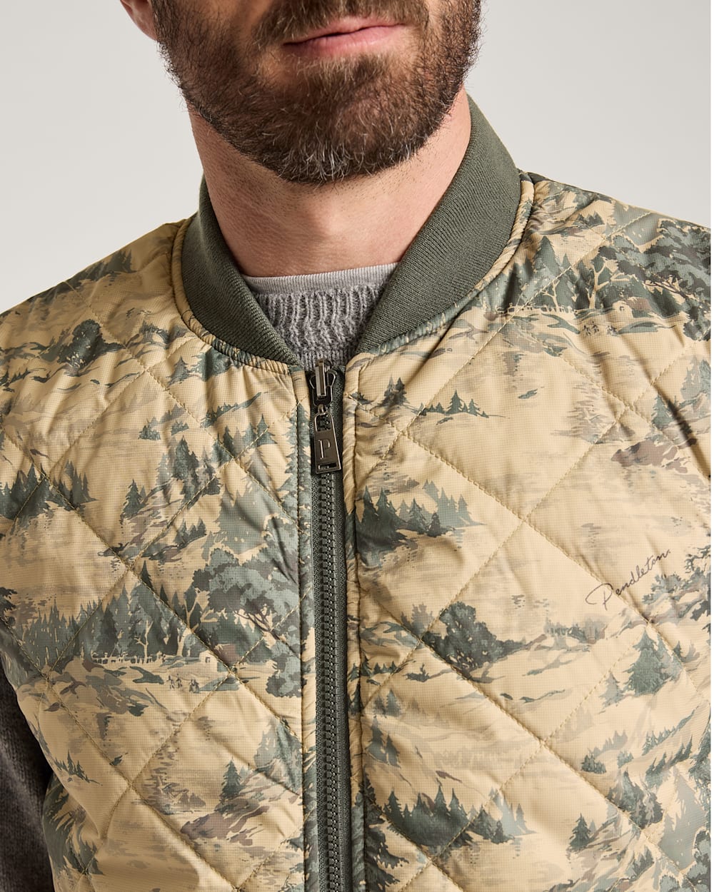 Pendleton Shop Men's Wildwood Reversible Vest in Jackets & Coats