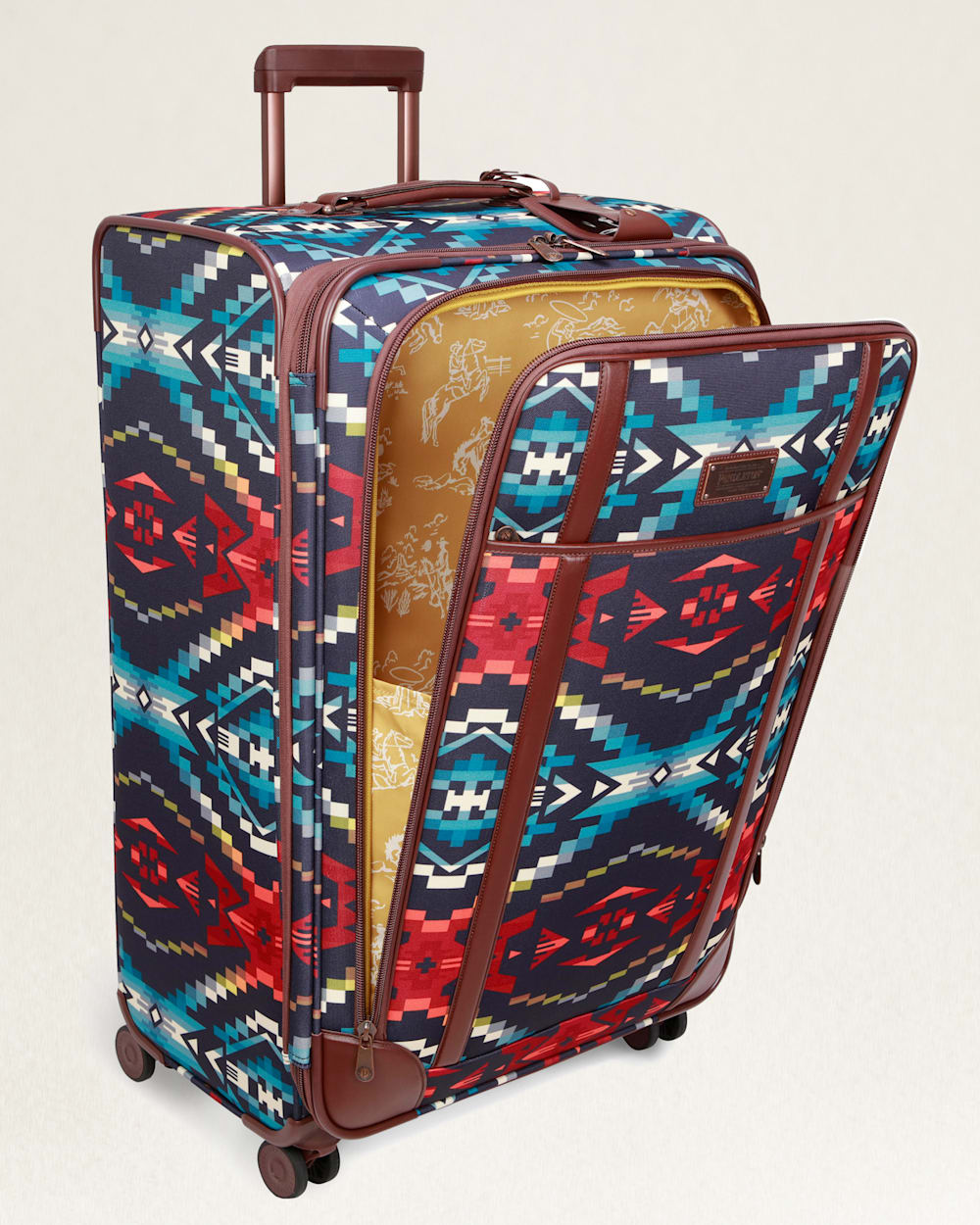 Pendleton Shop Carico Lake 28" Softside Spinner Luggage