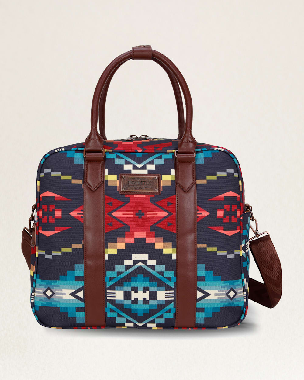 Pendleton Shop Carico Lake Travel Weekender