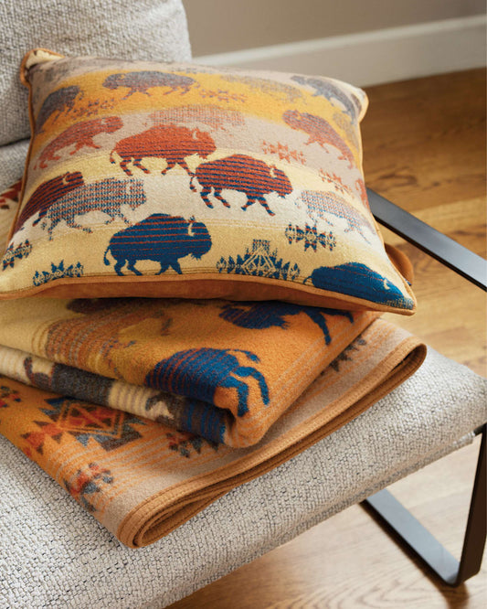Pendleton Prairie Rush Hour Throw Blanket & Pillow Set