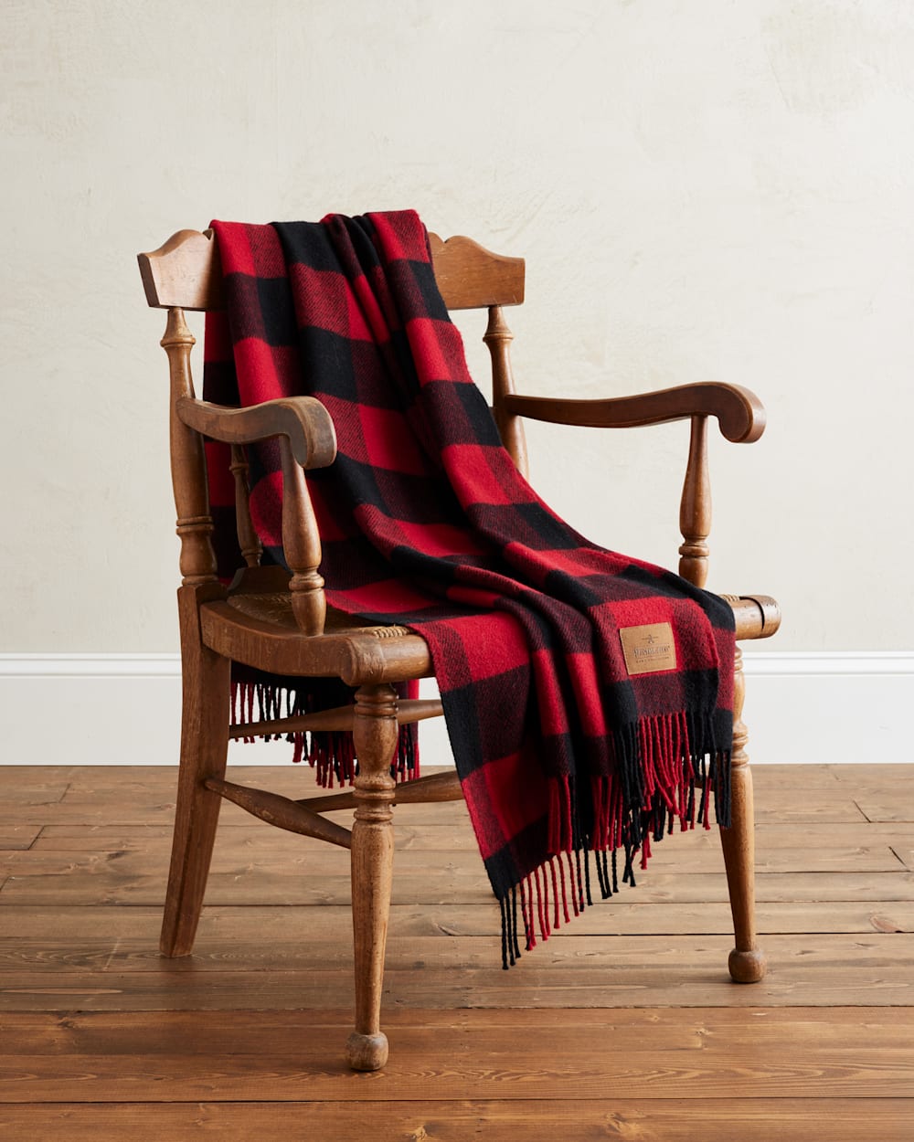 Pendleton Shop Luxurious Motor Robe with Leather Carrier