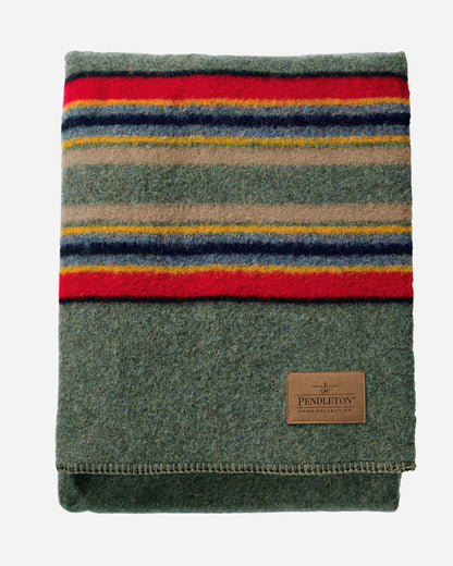 Pendleton Shop Cozy Camp Blankets: Luxurious Comfort Outdoors