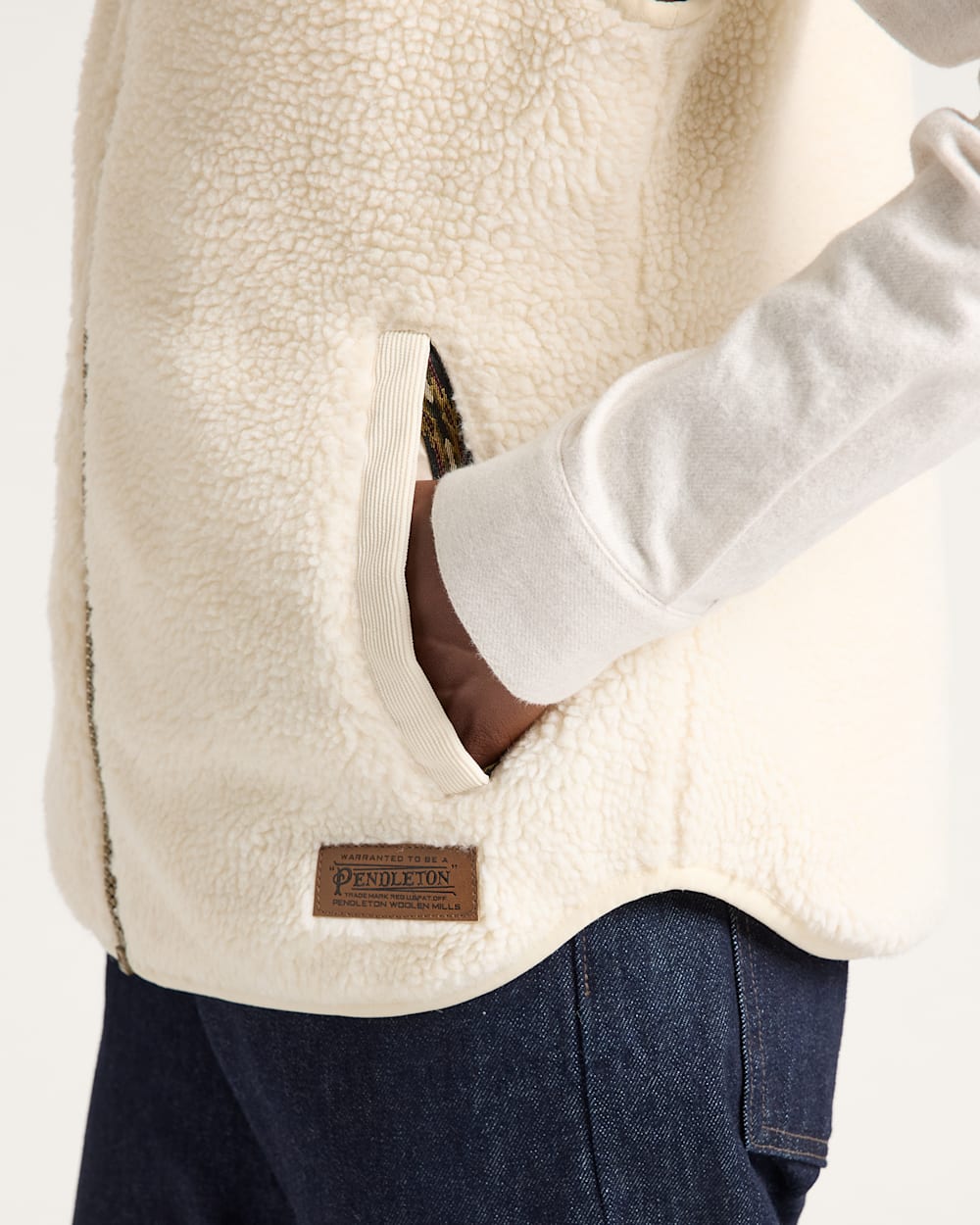 Pendleton Shop Women's Laurel Fleece Vest in Coats & Jackets