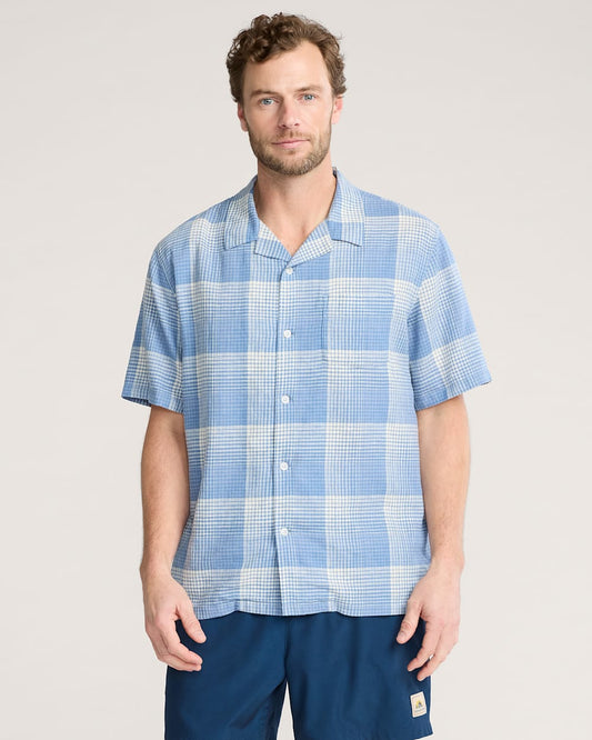 Pendleton Shop Men's Plaid Linen Camp Shirt for Casual Comfort