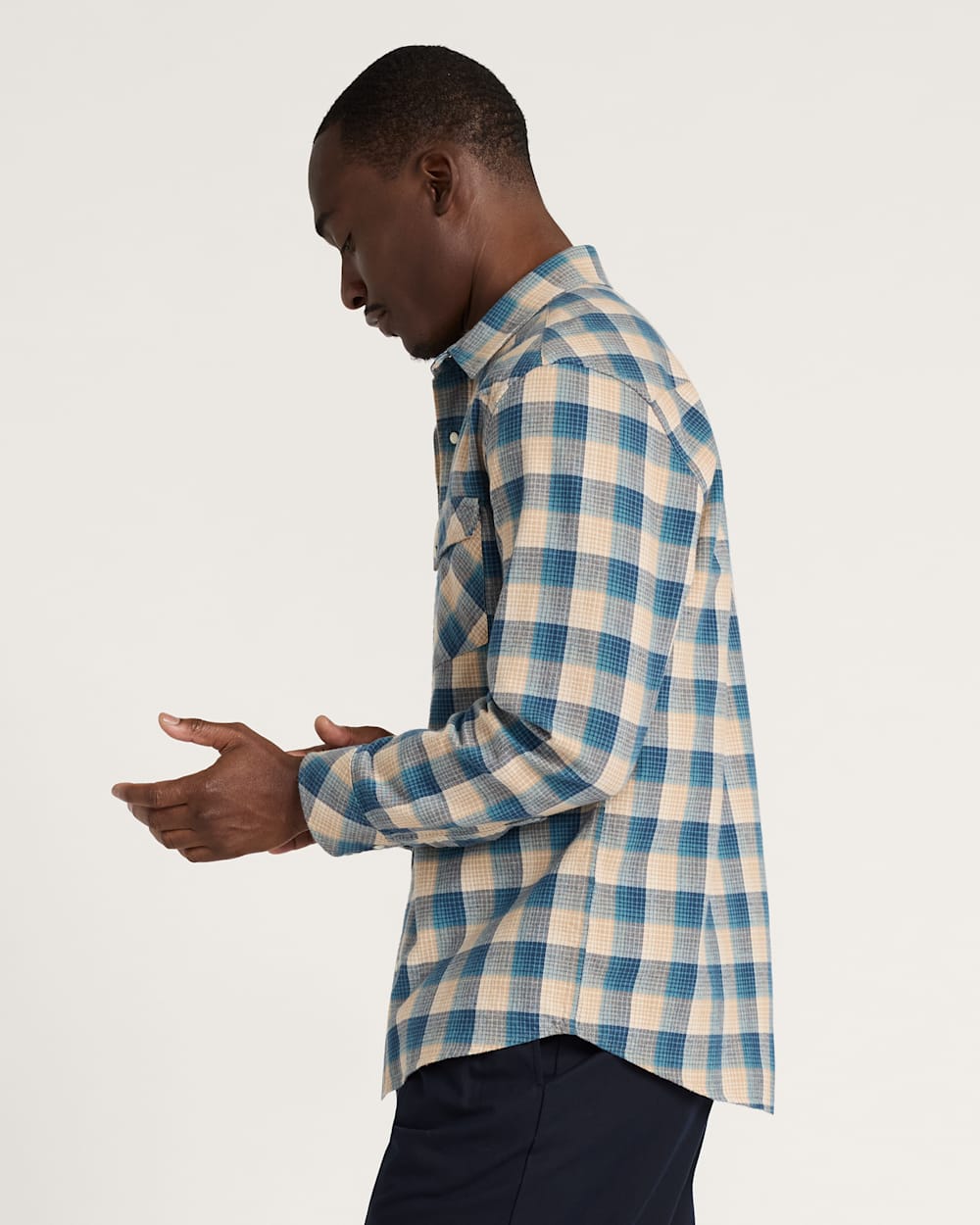 Pendleton Shop Men's Plaid Wyatt Cotton Shirt in Shirts