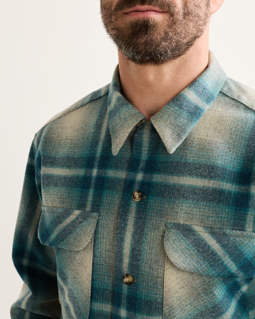 Pendleton Shop Men's Plaid Wool Board Shirt: Stylish Comfort