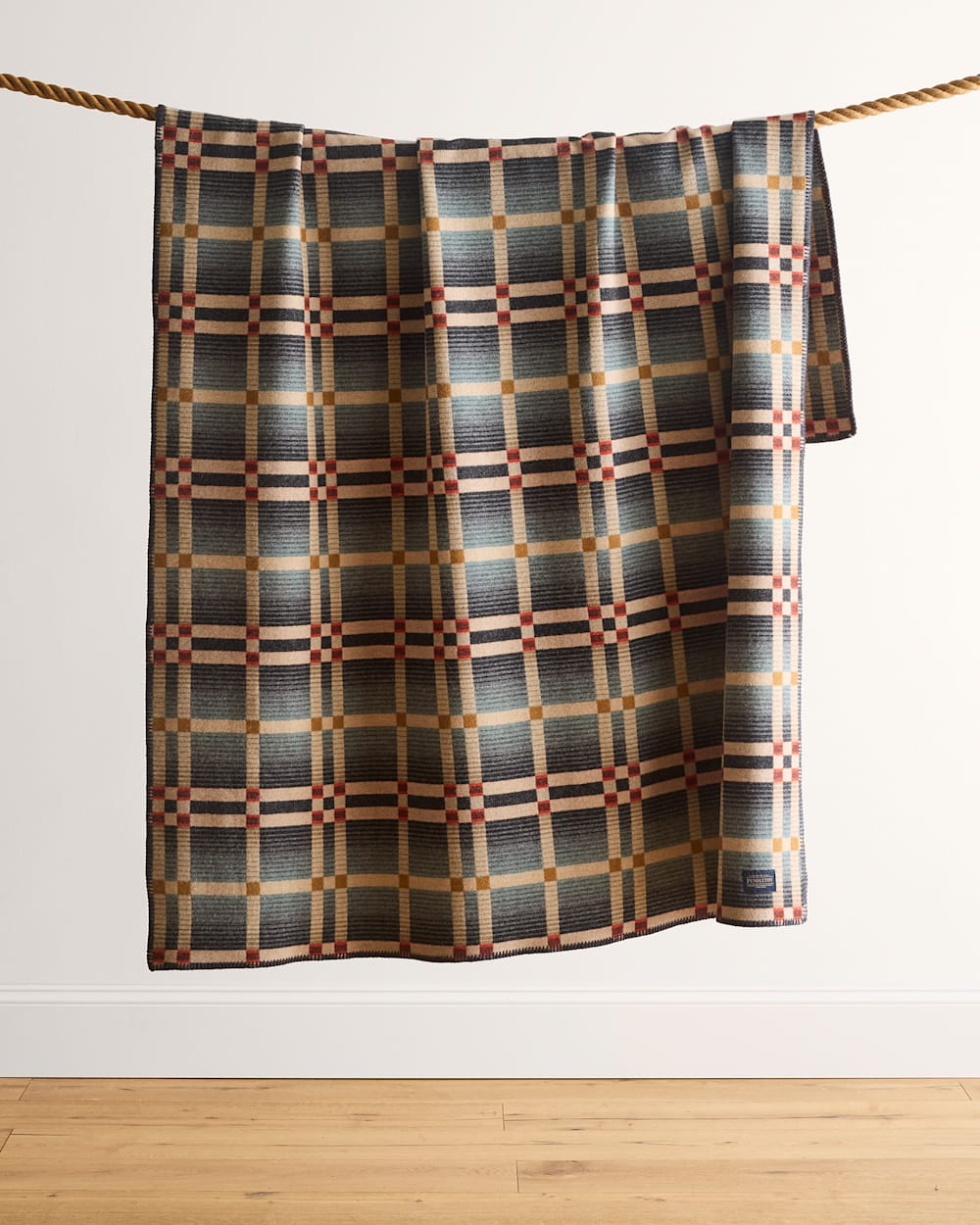 Pendleton Shop Wool Four Square Throw Blanket