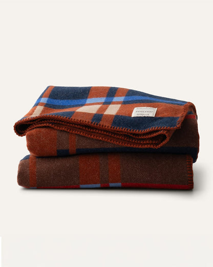 Pendleton Shop Schoolhouse Abington Hall University Blue Throw in Home & Blankets
