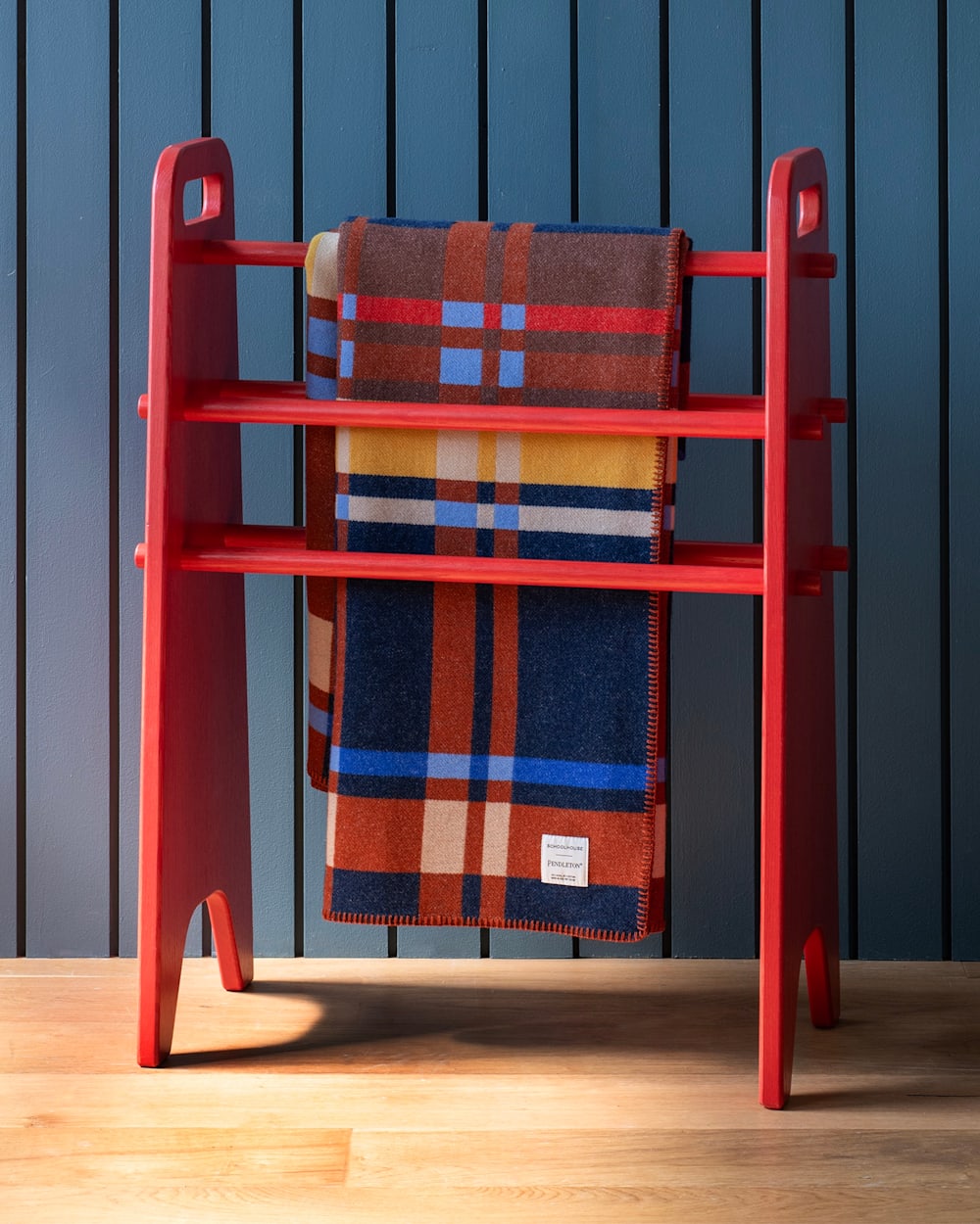 Pendleton Shop Schoolhouse Abington Hall University Blue Throw in Home & Blankets