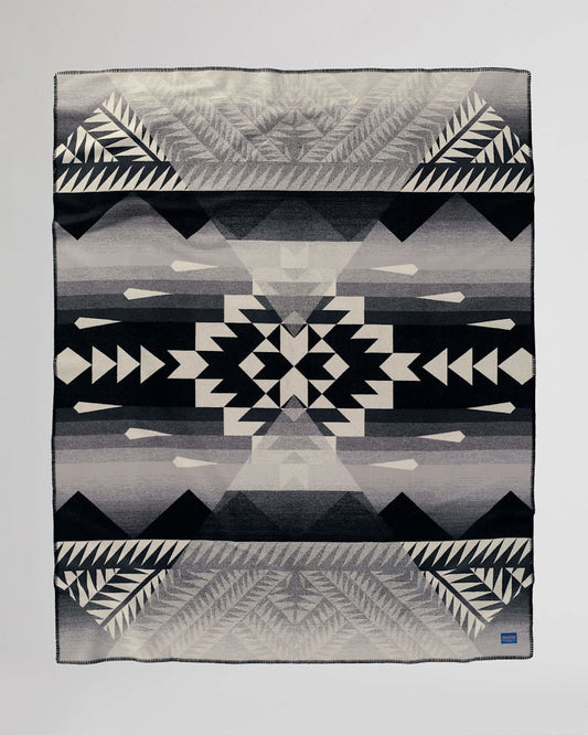 Pendleton Nike N7 Seven Peaks Blanket