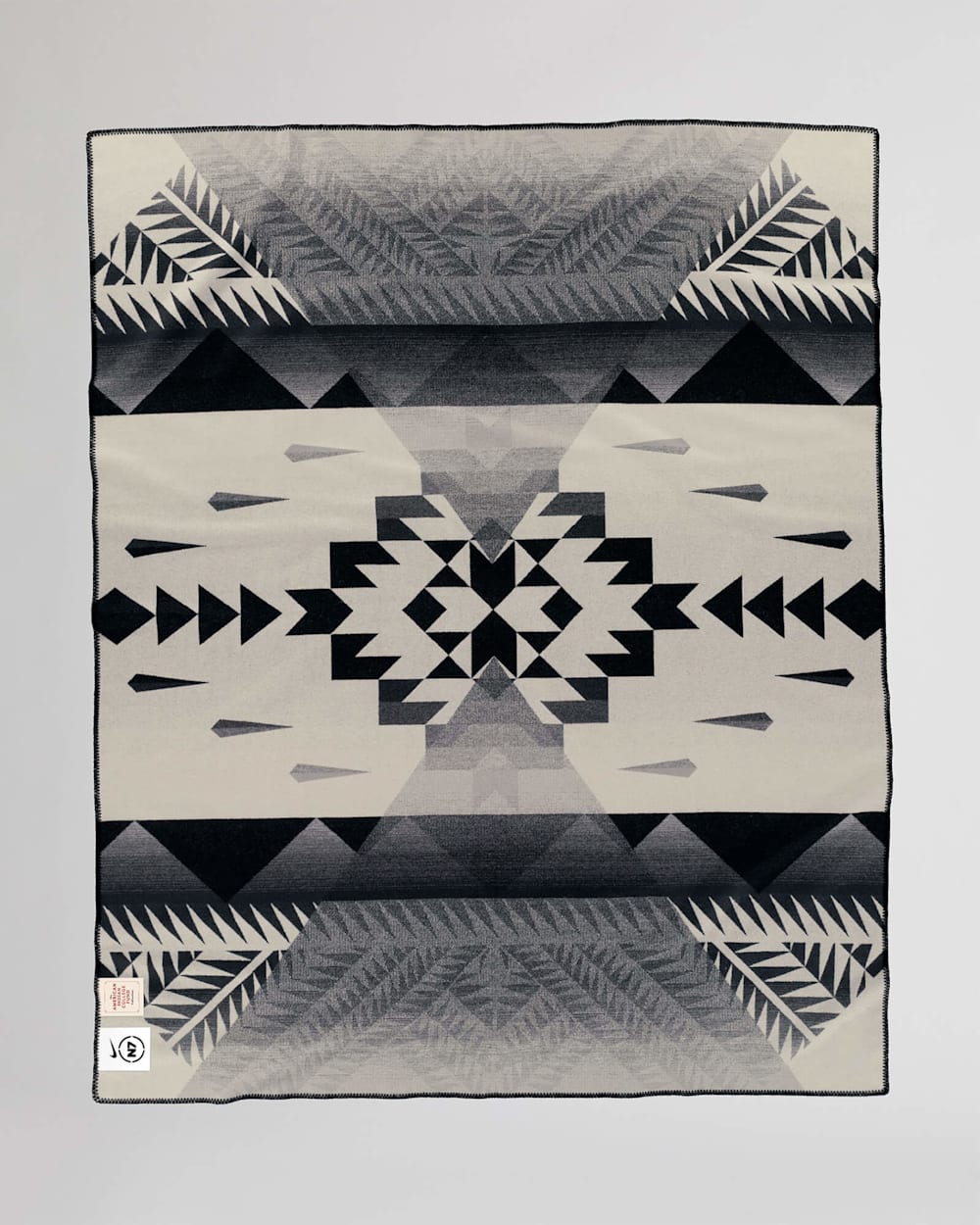 Pendleton Nike N7 Seven Peaks Blanket
