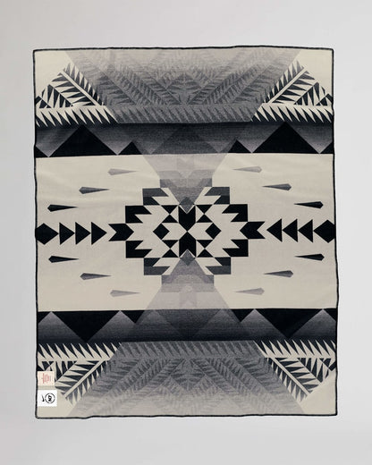Pendleton Nike N7 Seven Peaks Blanket